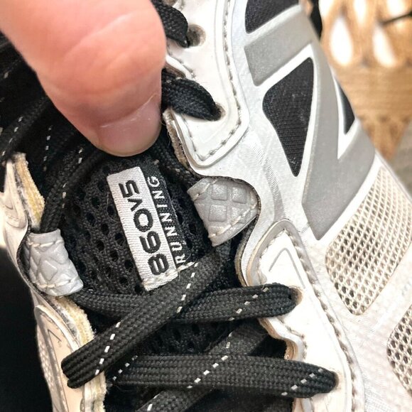 New Balance Run Disney 860v5 2015 Minnie Mouse Women’s Size 10 Running Shoes - Picture 8 of 12